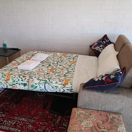 Tuggeranong Short Stay #07 - Sleeps 6 Exterior photo
