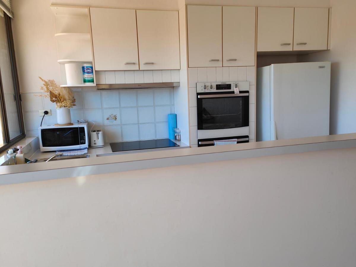 Short #07 - Sleeps 6 * Tuggeranong