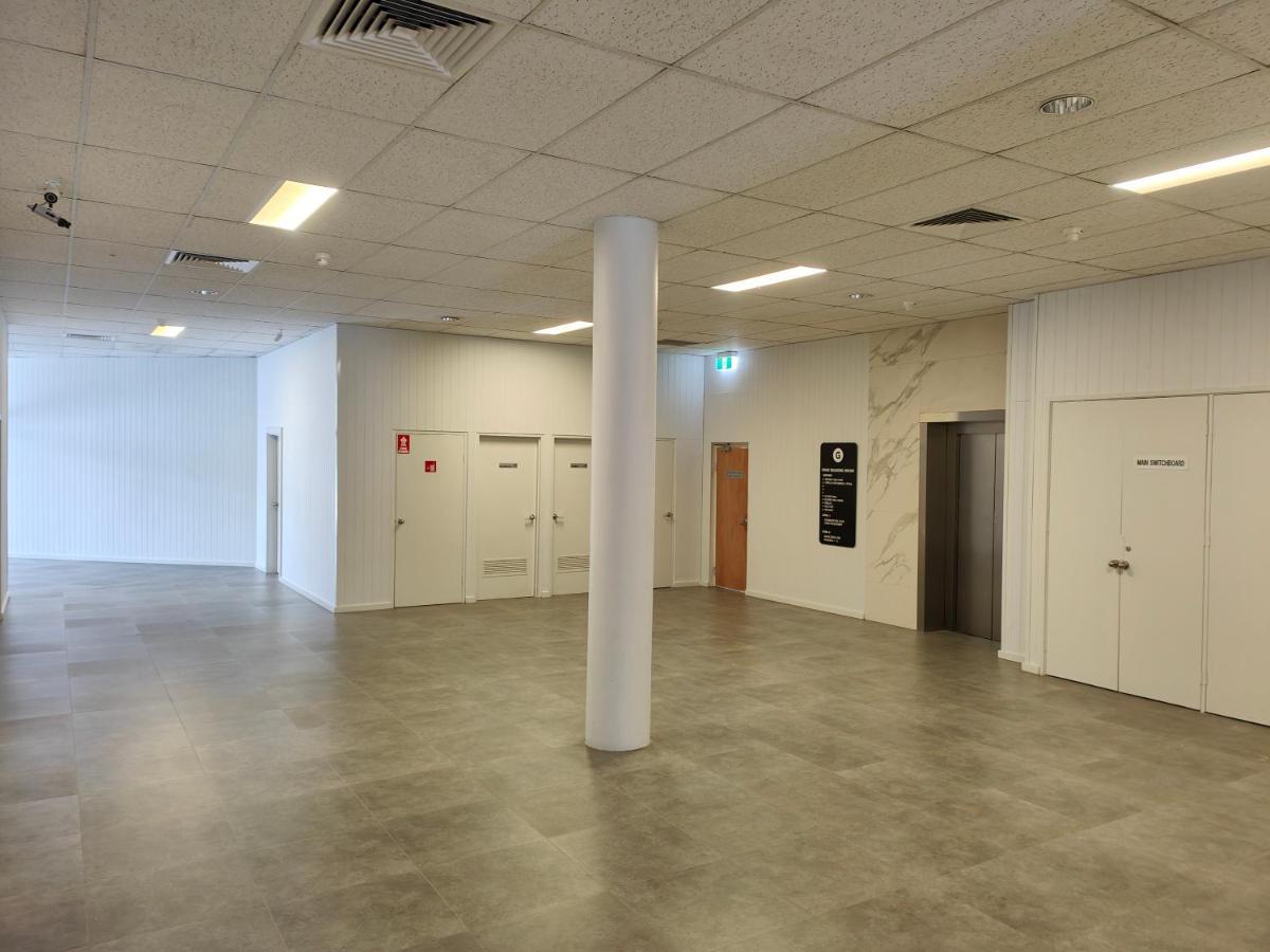 Short #07 - Sleeps 6 Apartment Tuggeranong