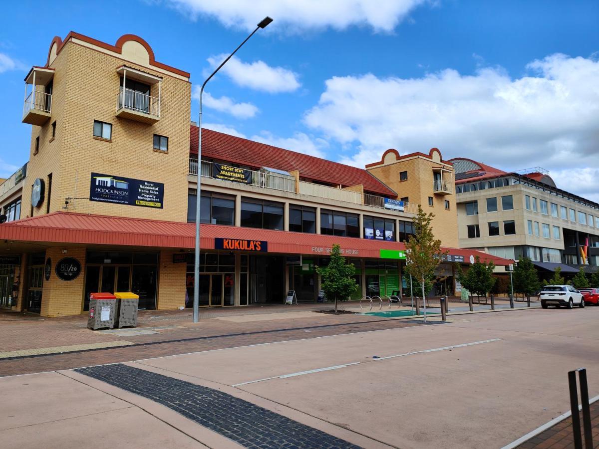 Short #07 - Sleeps 6 * Tuggeranong