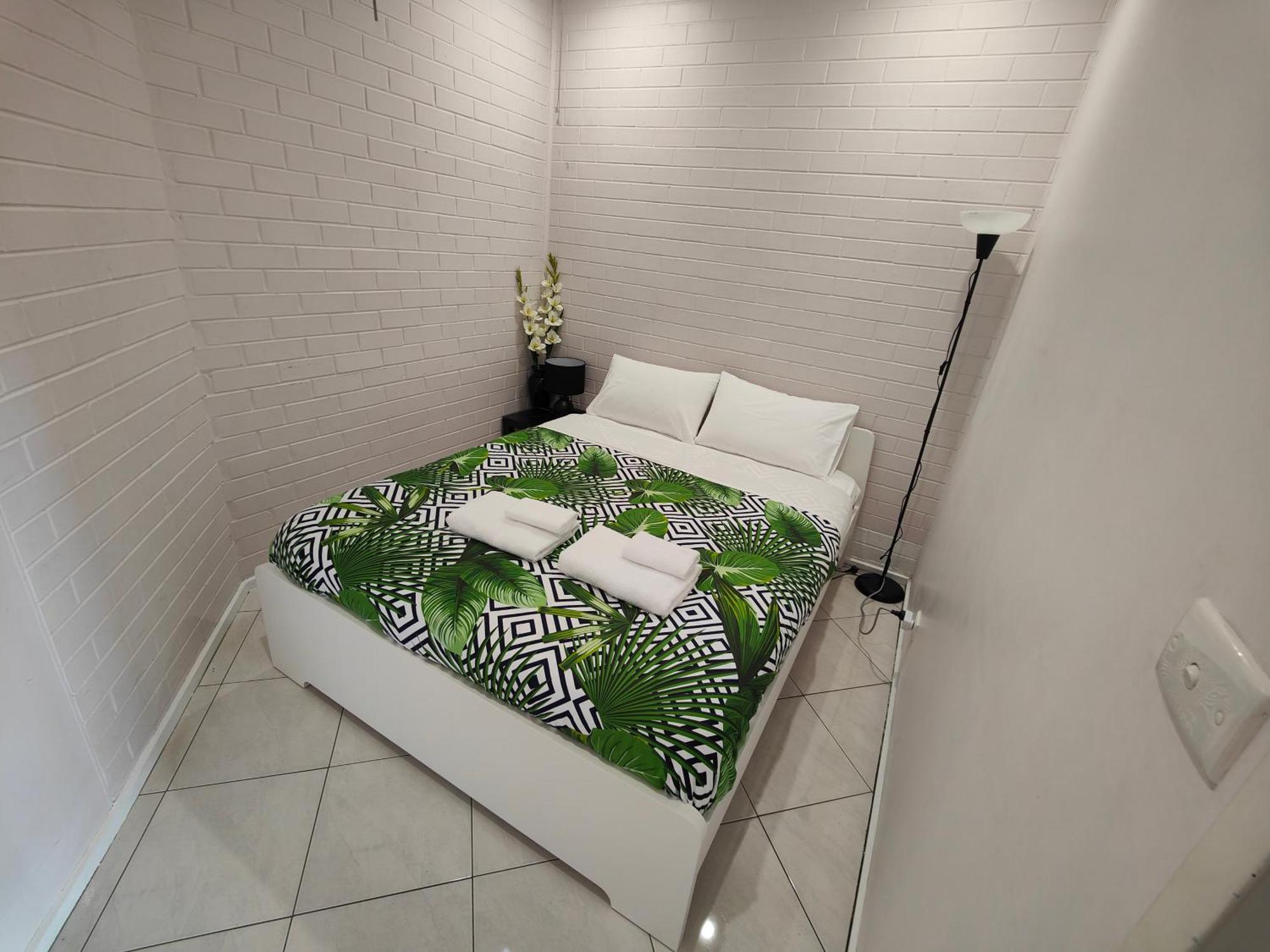 Apartment Short #07 - Sleeps 6 Tuggeranong